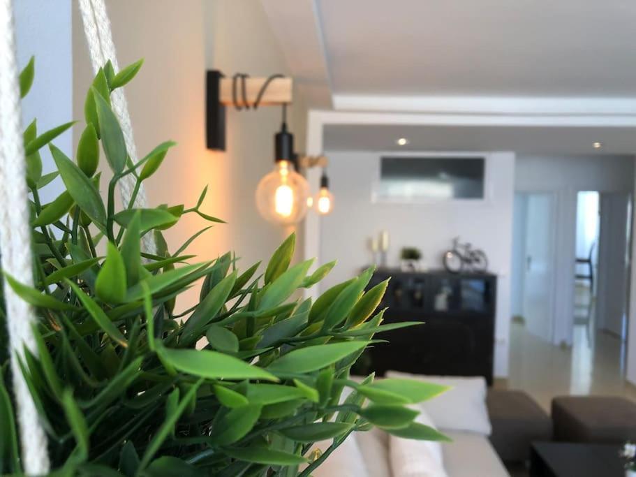 Apartamento Amplio Y Centrico ฟูเอนฮิโรลา ภายนอก รูปภาพ