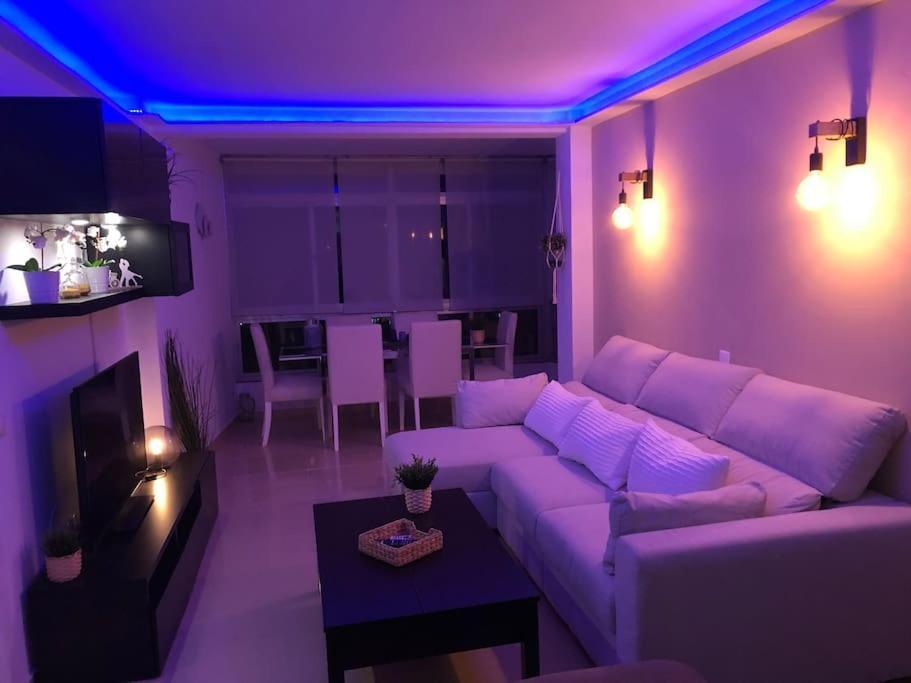 Apartamento Amplio Y Centrico ฟูเอนฮิโรลา ภายนอก รูปภาพ