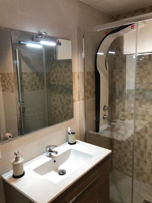 Apartamento Amplio Y Centrico ฟูเอนฮิโรลา ภายนอก รูปภาพ