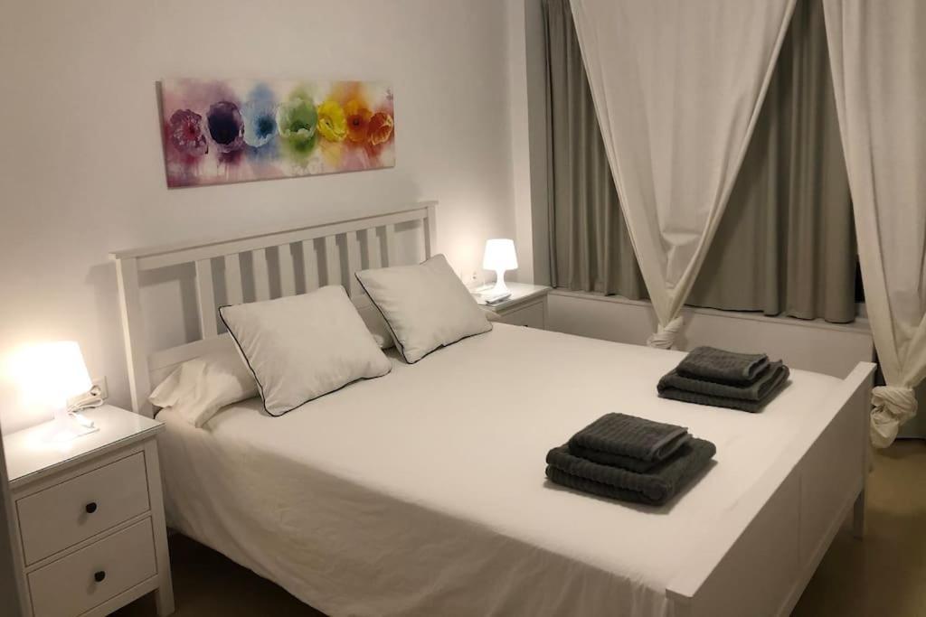 Apartamento Amplio Y Centrico ฟูเอนฮิโรลา ภายนอก รูปภาพ